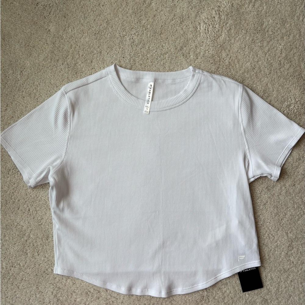 Fabletics White Ribbed Short Sleeve Cropped Top
